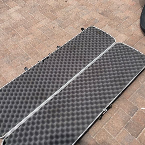 Hardcase With Foam - Picture 2 of 11